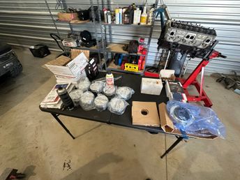 Organized Engine rebuild station